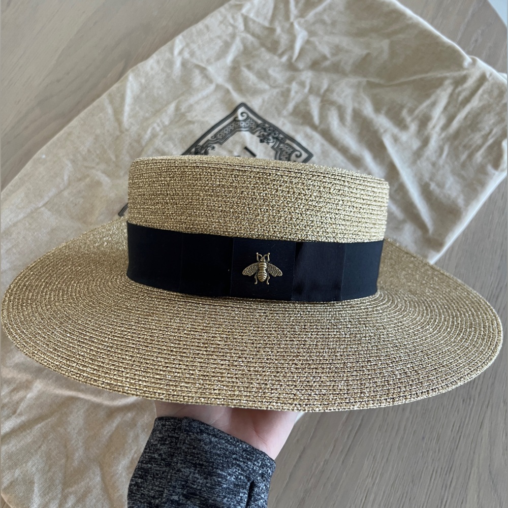 GUCCI Straw Hat Beige with Black Ribbon & Bee - Picture 4 of 9